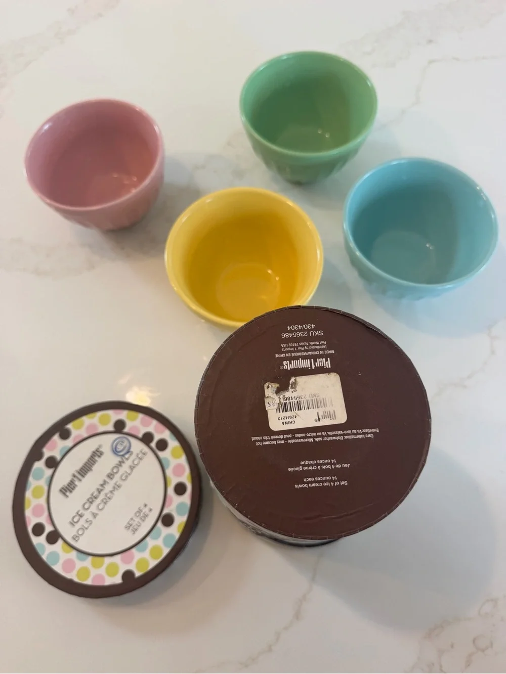 Pier One Ceramic Ice Cream Bowls, Set of 4, New In box, Multicolor, Collectible